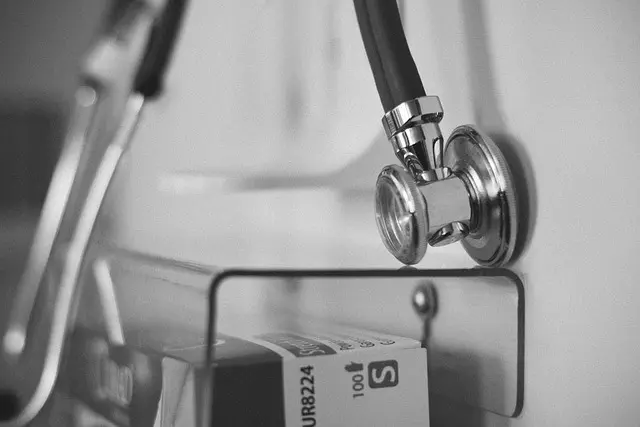 Comment évaluer la qualité des soins en médecine directe